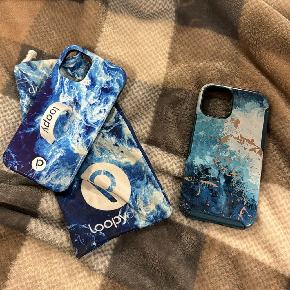Two iPhone mini cases